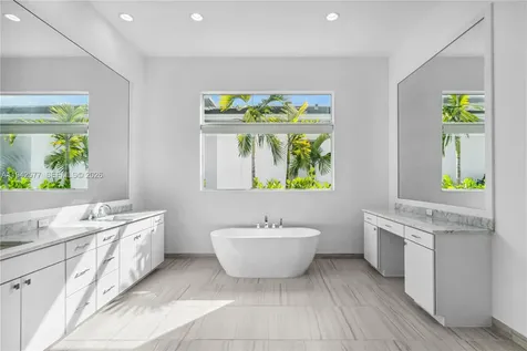 9281 Coral Isles Circle Palm Beach Gardens FL 33412