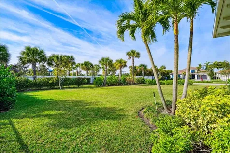 9281 Coral Isles Circle Palm Beach Gardens FL 33412