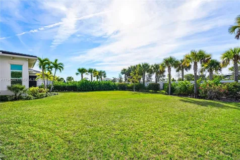 9281 Coral Isles Circle Palm Beach Gardens FL 33412