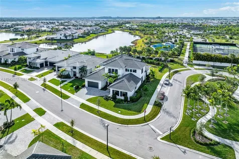 9281 Coral Isles Circle Palm Beach Gardens FL 33412