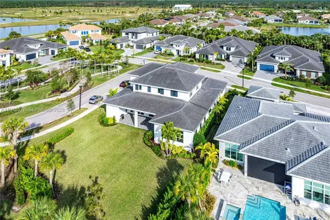 9281 Coral Isles Circle Palm Beach Gardens FL 33412