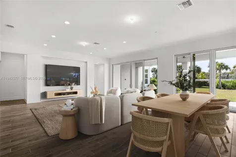 9281 Coral Isles Circle Palm Beach Gardens FL 33412
