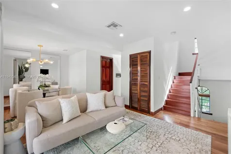 231 Majorca Avenue Coral Gables FL 33134
