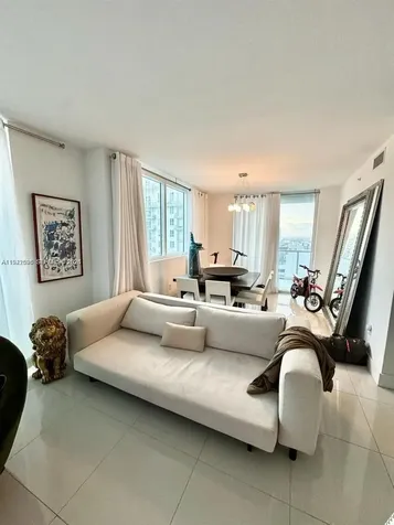 253 NE 2nd Street Miami FL 33132