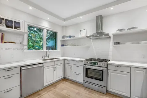 530 Melaleuca Lane Miami FL 33137