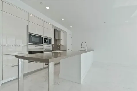 17475 Collins Avenue Sunny Isles Beach FL 33160