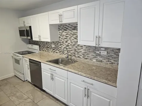 7135 Collins Avenue Miami Beach FL 33141