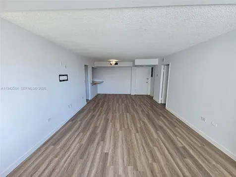 7135 Collins Avenue Miami Beach FL 33141