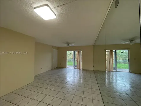426 NE 210th Cir Terrace Miami FL 33179
