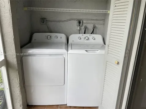 426 NE 210th Cir Terrace Miami FL 33179