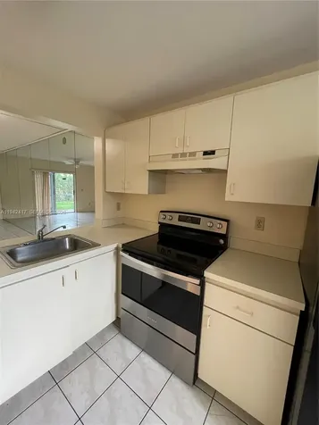 426 NE 210th Cir Terrace Miami FL 33179