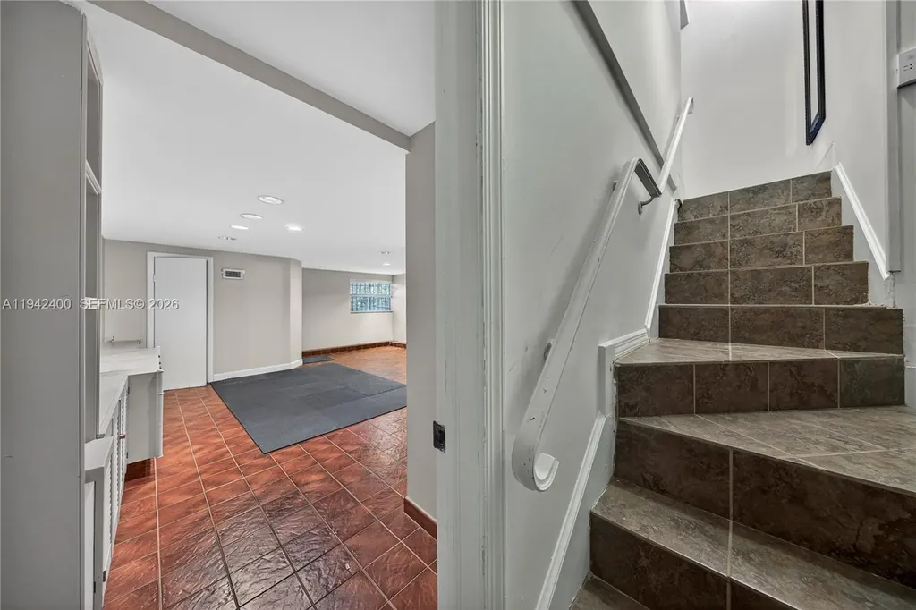 1194 Hillsboro Mile Hillsboro Beach FL 33062