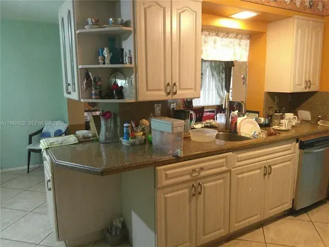 7422 NW 70th Avenue Tamarac FL 33321