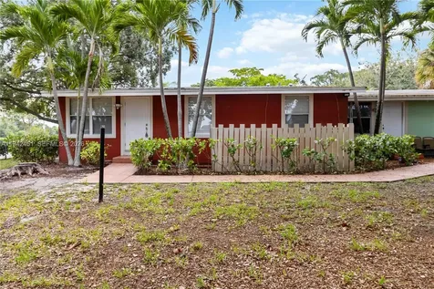 7144 Southgate Boulevard Tamarac FL 33321