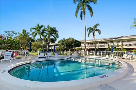 2541 NE 11th Street Pompano Beach FL 33062