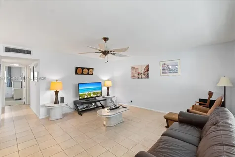 2541 NE 11th Street Pompano Beach FL 33062