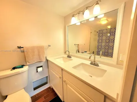 22916 Oxford Place Boca Raton FL 33433