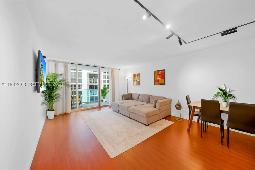 1200 West Avenue Miami Beach FL 33139