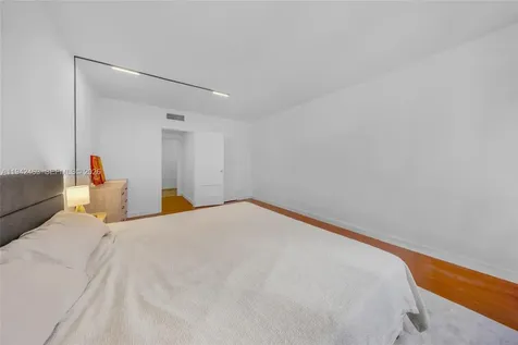 1200 West Avenue Miami Beach FL 33139