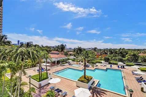 1000 E Island Boulevard Aventura FL 33160