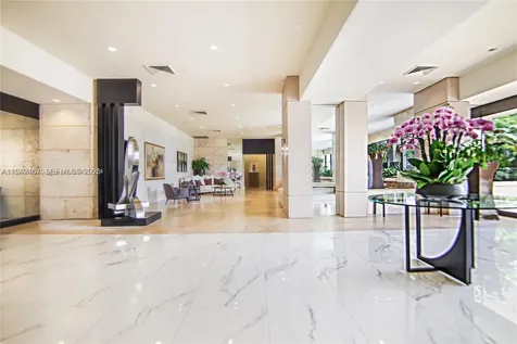 1000 E Island Boulevard Aventura FL 33160