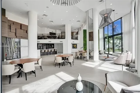1000 E Island Boulevard Aventura FL 33160