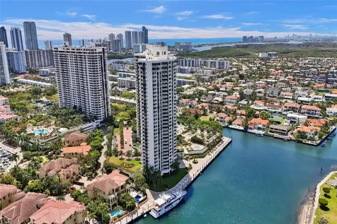 1000 E Island Boulevard Aventura FL 33160