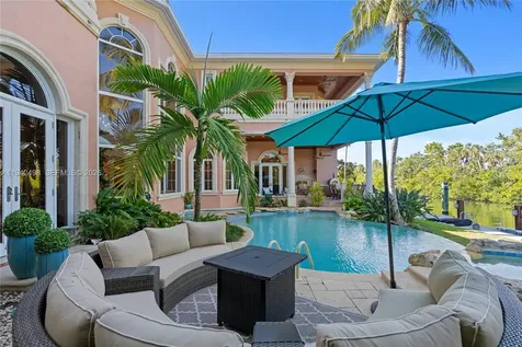 833 Harbour Isle Place North Palm Beach FL 33410