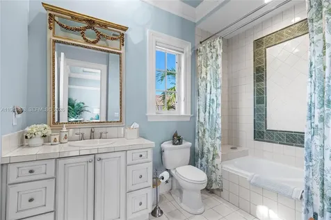 833 Harbour Isle Place North Palm Beach FL 33410