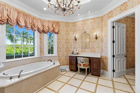 833 Harbour Isle Place North Palm Beach FL 33410