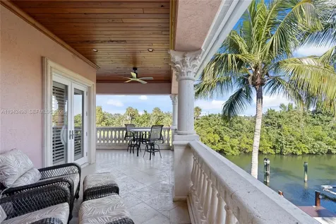 833 Harbour Isle Place North Palm Beach FL 33410