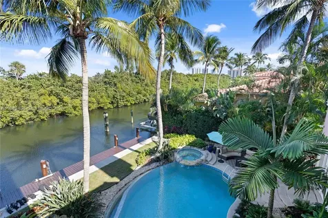 833 Harbour Isle Place North Palm Beach FL 33410