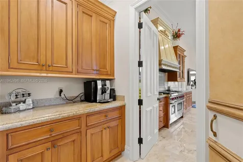 833 Harbour Isle Place North Palm Beach FL 33410