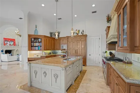 833 Harbour Isle Place North Palm Beach FL 33410