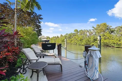 833 Harbour Isle Place North Palm Beach FL 33410
