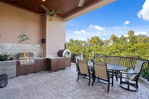 833 Harbour Isle Place North Palm Beach FL 33410