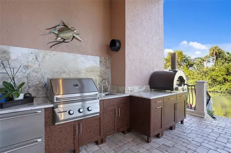 833 Harbour Isle Place North Palm Beach FL 33410