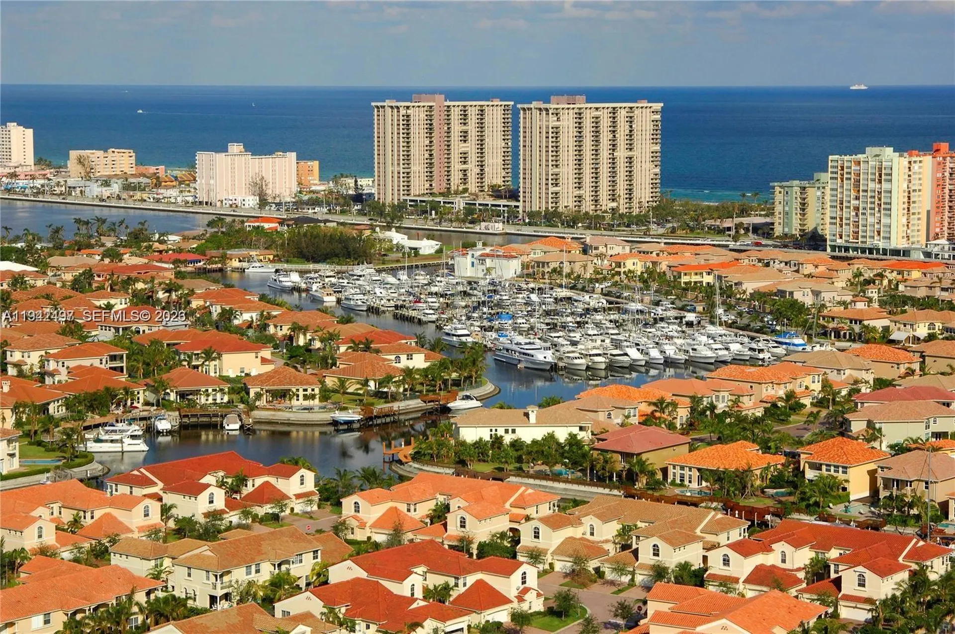963 S Harbor View S Hollywood FL 33019