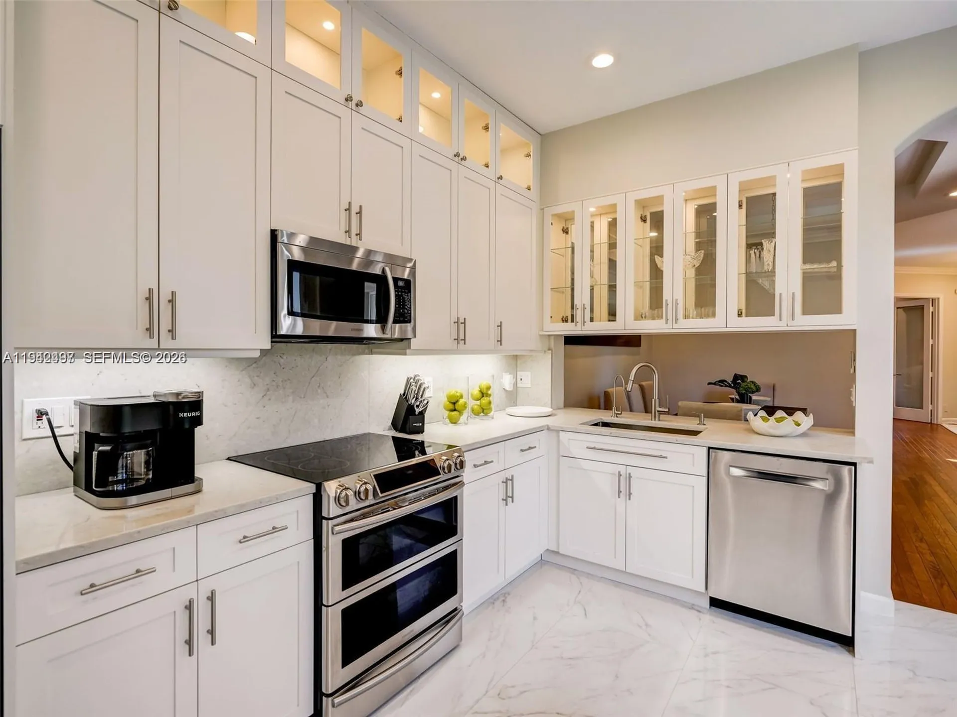 963 S Harbor View S Hollywood FL 33019