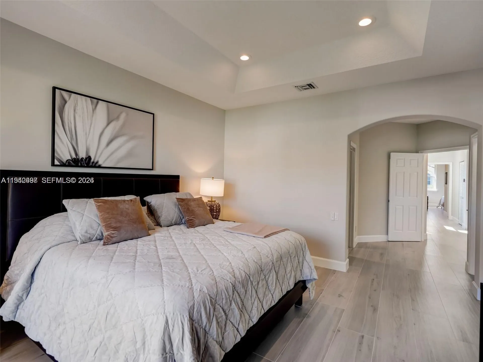 963 S Harbor View S Hollywood FL 33019