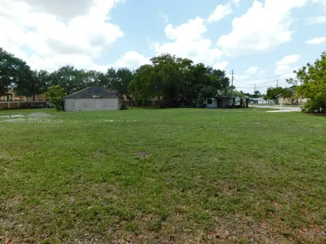 5830 Liberty Street Hollywood FL 33021