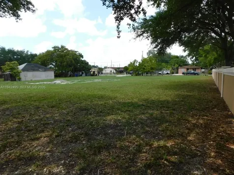 5830 Liberty Street Hollywood FL 33021