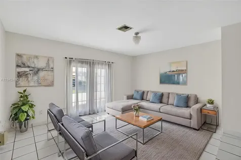 6905 SW 104th Court Miami FL 33173