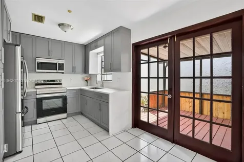 6905 SW 104th Court Miami FL 33173