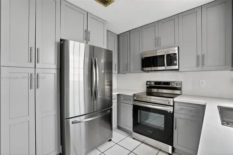 6905 SW 104th Court Miami FL 33173