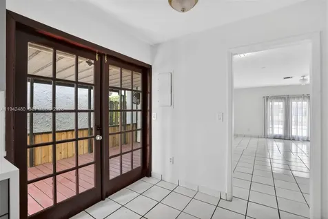 6905 SW 104th Court Miami FL 33173