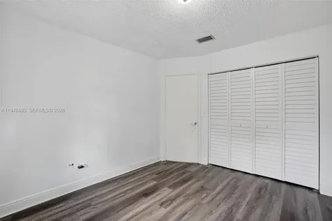 6905 SW 104th Court Miami FL 33173