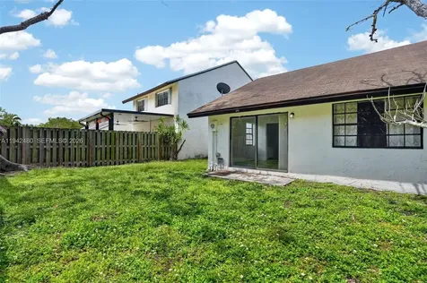 6905 SW 104th Court Miami FL 33173