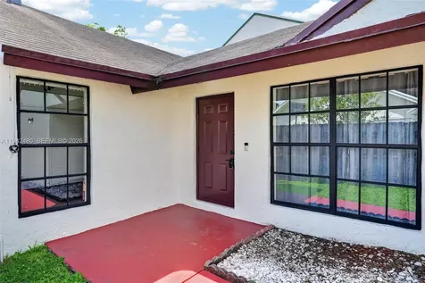 6905 SW 104th Court Miami FL 33173
