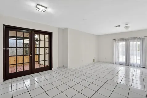 6905 SW 104th Court Miami FL 33173